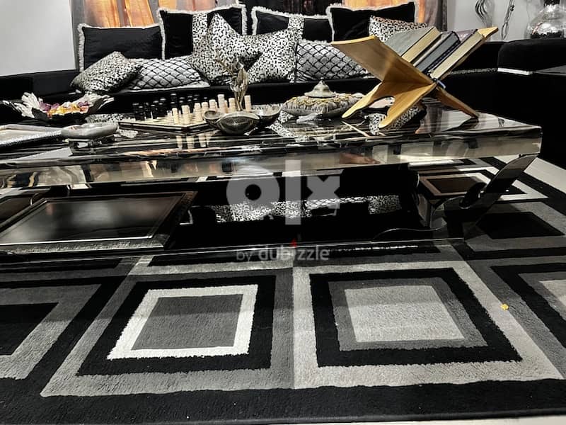 طاوله رخاميه للبيع/marble table for sale 2