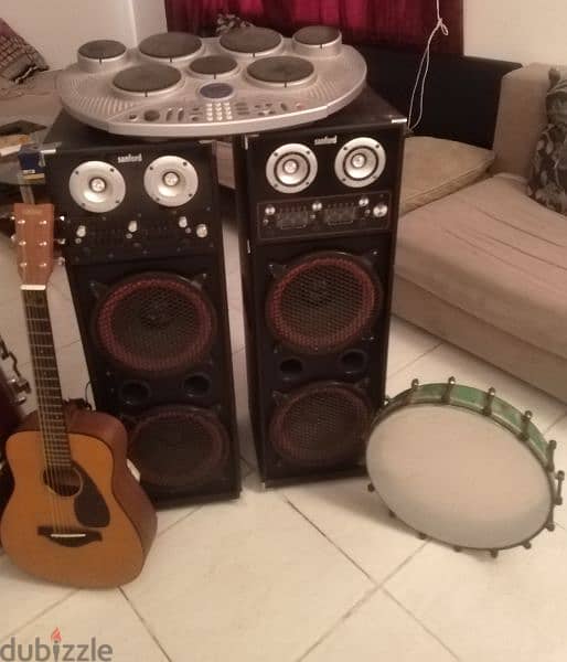 Sale of used musical instruments by a musician in Al Khuwair 1