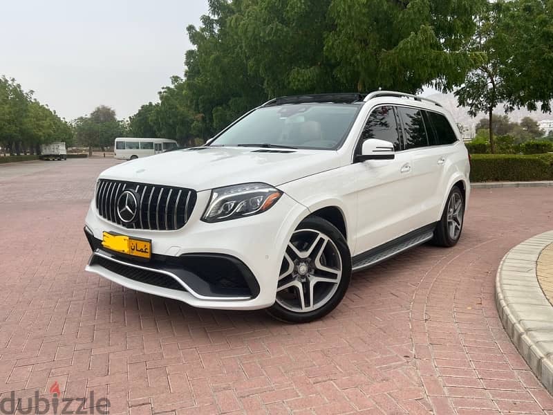 مرسيدس سيارة العائلة GLS550 AMG فول و٧ ركاب وشاشات 0