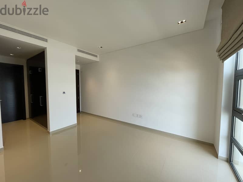 Beautiful 2 Bedroom Plus Study Sea View Apartment for Sale in Al Mouj 9