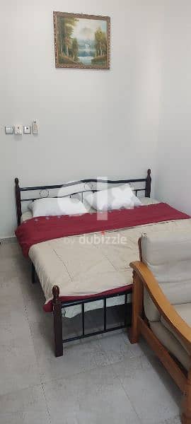 غرف مؤثثة للايجار في العذيبة  Furnitured room for rent in al-Aziba