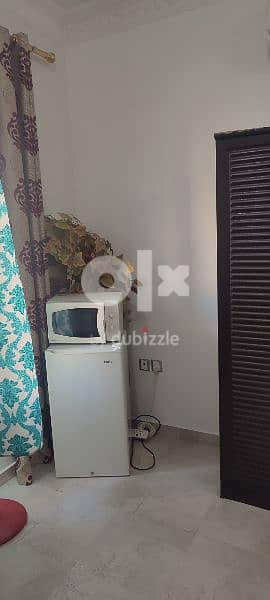 غرف مؤثثة للايجار في العذيبة  Furnitured room for rent in al-Aziba 2