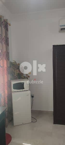 غرف مؤثثة للايجار في العذيبة  Furnitured room for rent in al-Aziba 4