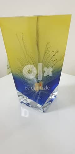 glass vase 0