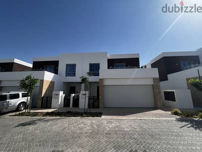 3 + 1 BR Brand New Townhouse For Sale – Al Mouj