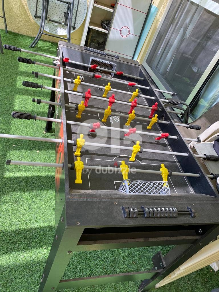 Baby-foot, Billiards, Table-Hockey, Tennis All in one Gaming Table. 0