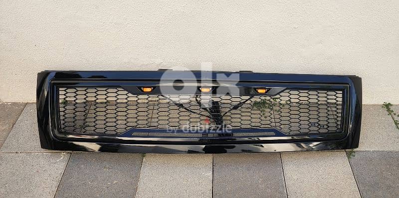 New Chevrolet SILVERADO 07-13 front grill gloss black 2