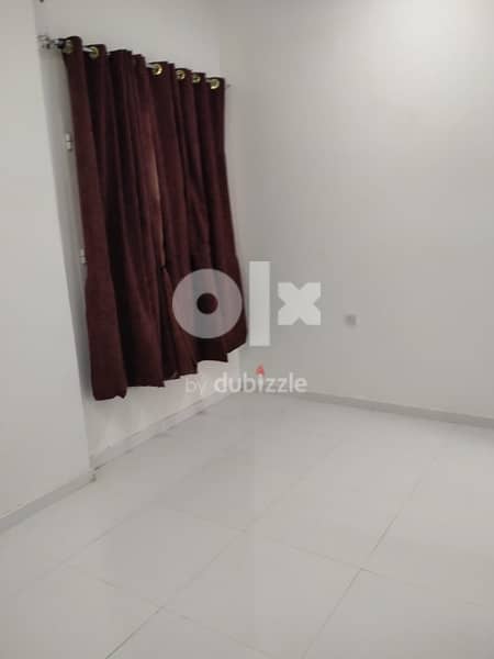 شقة للعوائل غرفتوصاله120 ريال بالواتسابflat for rent 4 family 120RO 9