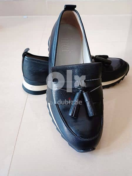 Used Shoes in very good condition 3