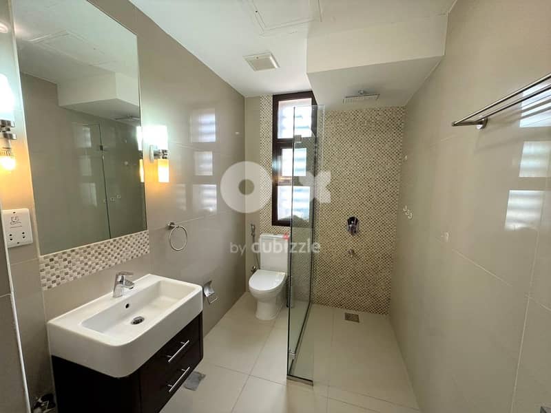 Luxury four bedroom townhouse in Muscat Hills 5