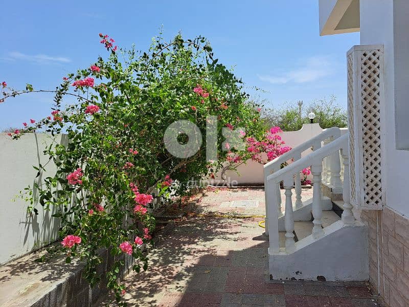 very beautiful  villa in Hail North quiet area spacious house 0