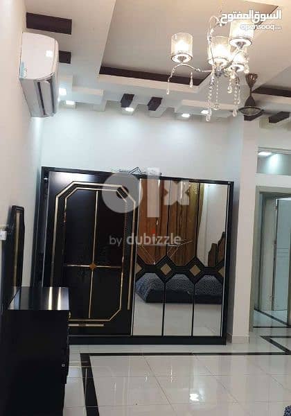 Single furnished Bed Room in Alkhuwair غرفة مؤثثة بالخوير 1