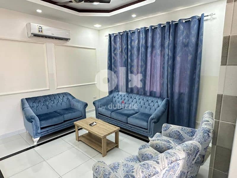 Single furnished Bed Room in Alkhuwair غرفة مؤثثة بالخوير 3