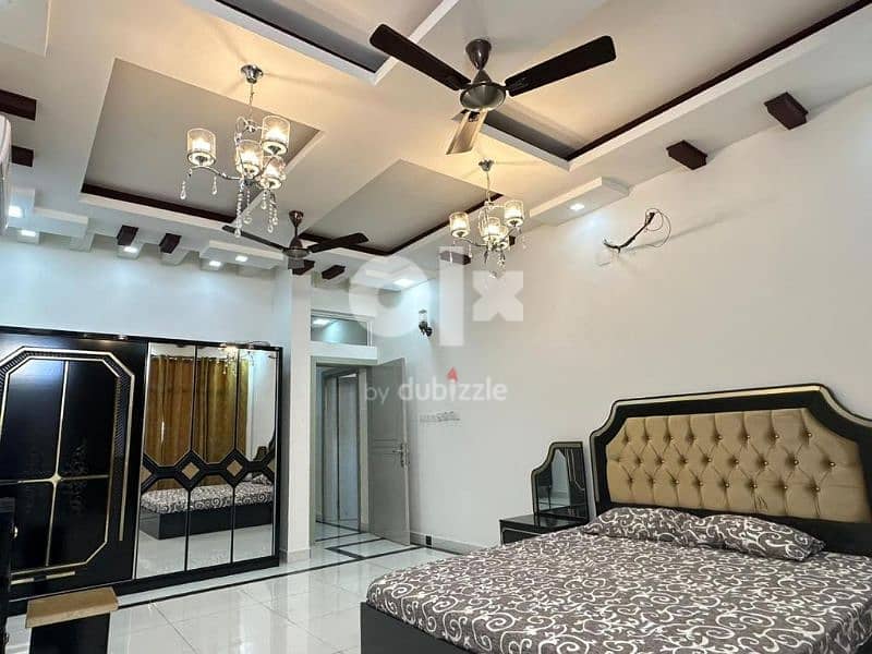 Single furnished Bed Room in Alkhuwair غرفة مؤثثة بالخوير 4