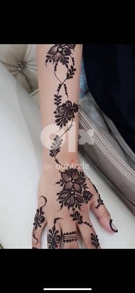Henna / mehandi  artist 3