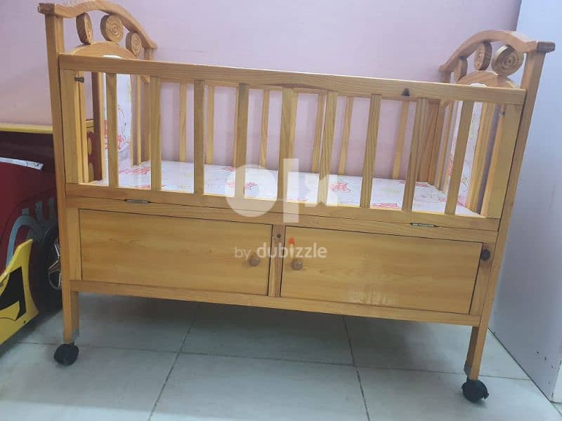 baby cot 2