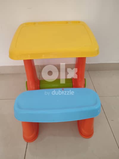 Branded Kids Desk مكتب للأطفال ماركة عالمية