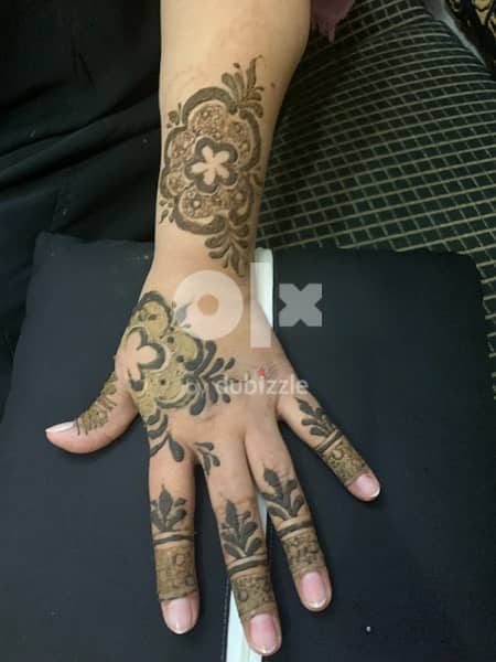 eid henna bookings open at mawaleh south. 4