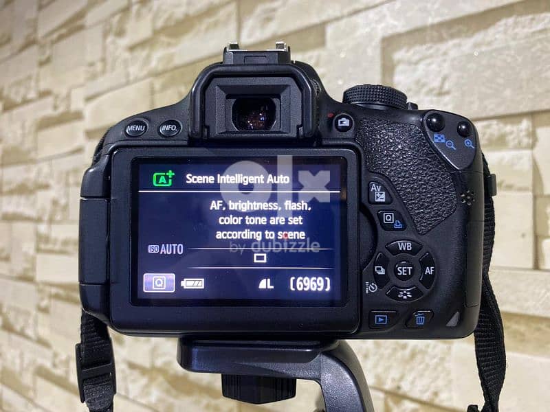 Canon 700D pristine condition | Barely used 1