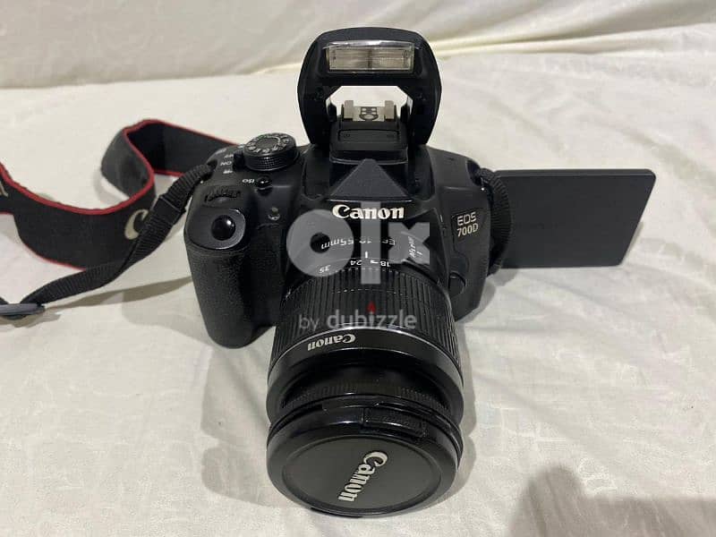 Canon 700D pristine condition | Barely used 6