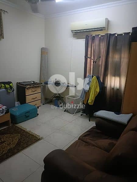 Clean Single room with bathroom for only single executive 1