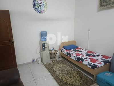 Clean Single room with bathroom for only single executive