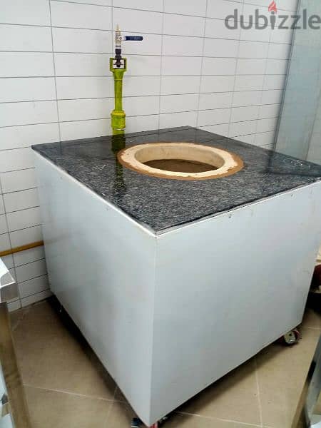 we are customizng Tandoor and steel table sink 0