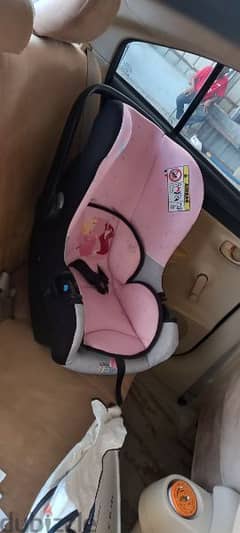 baby car seat - condition new. .