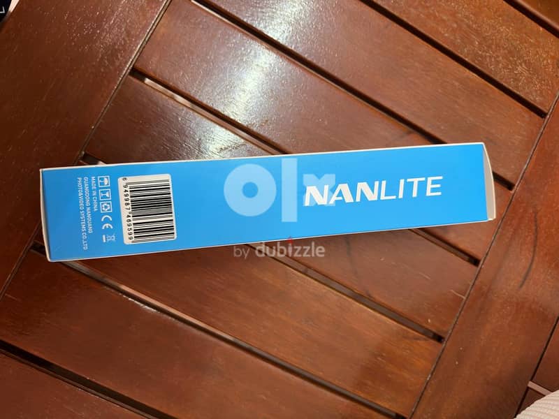 Nanlite PavoTube II 6C 10in 6w RGBWW LED Tube with Internal Battery 2