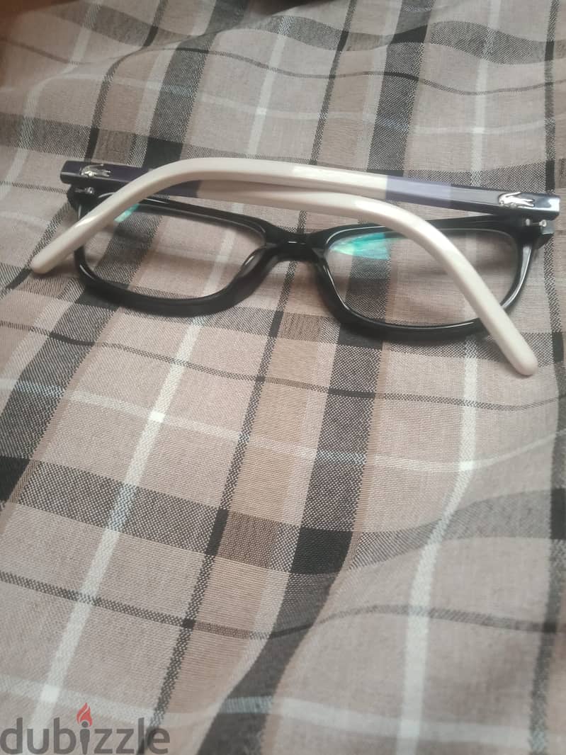 نظارة طبية لاكوست Lacoste eyeglasses 2