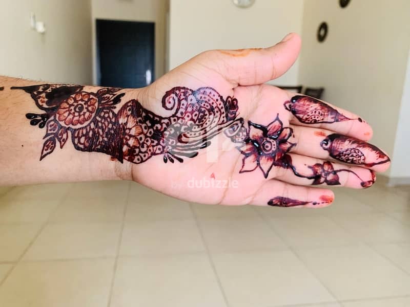 Henna / mehandi  artist 7