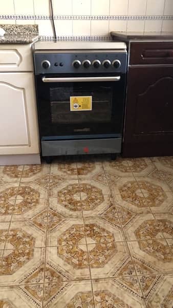 cooking range in good condition for quick sale