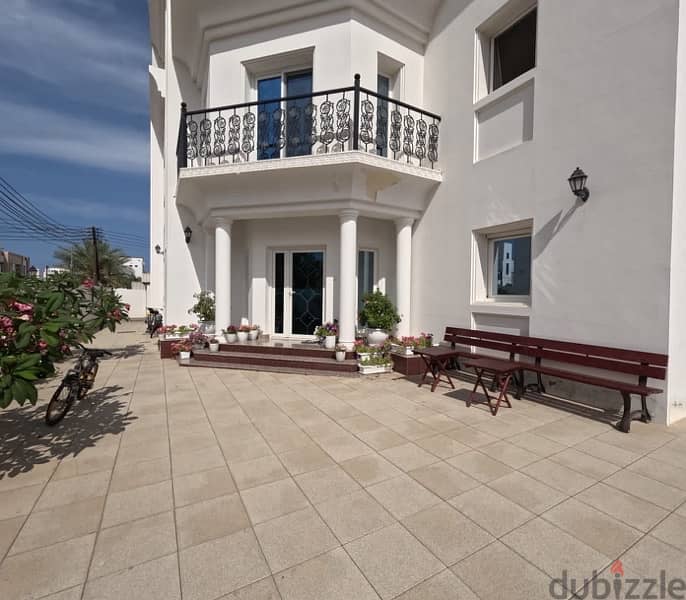 Villa and Penthouse For Sale 9