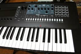 Roland Fantom 6 61 keyboard Workstation synthesizer 0
