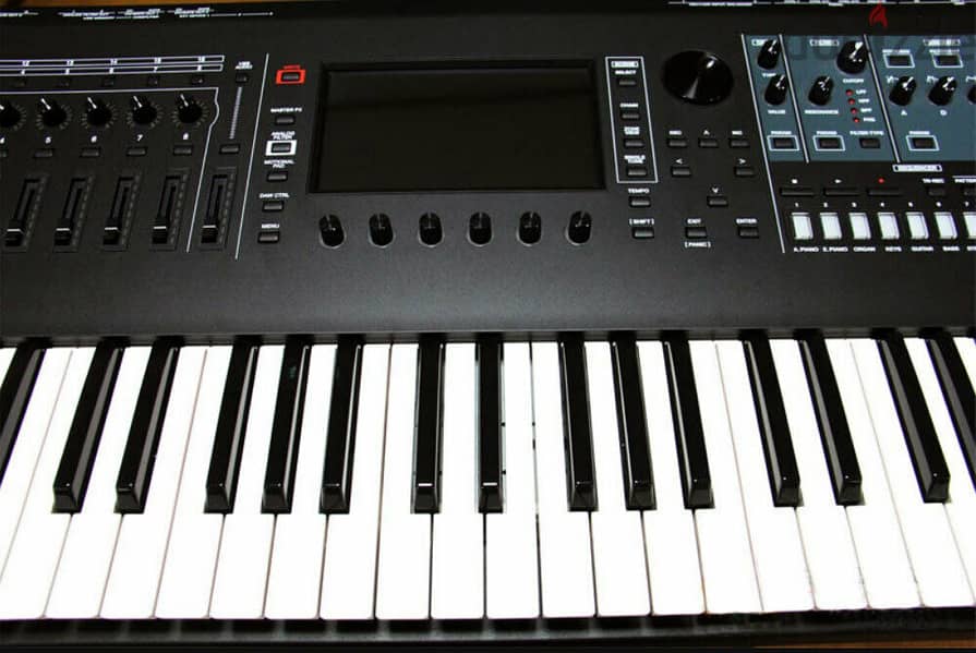 Roland Fantom 6 61 keyboard Workstation synthesizer 1