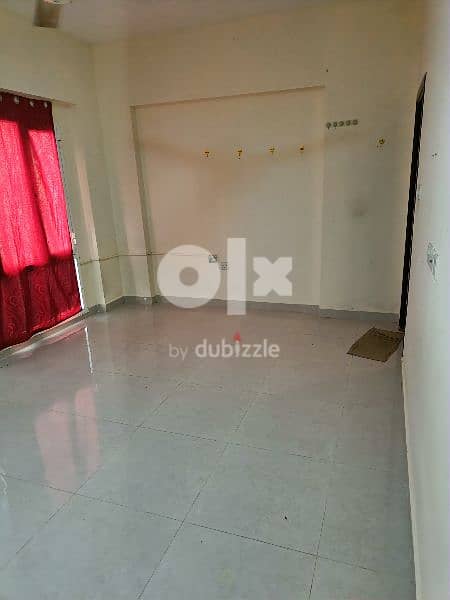 Room for rent in alkhoud 6 near badar hypermarket 1