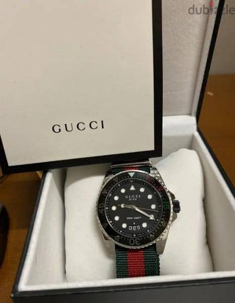 Gucci Watche Urgent Sale brand New box 3