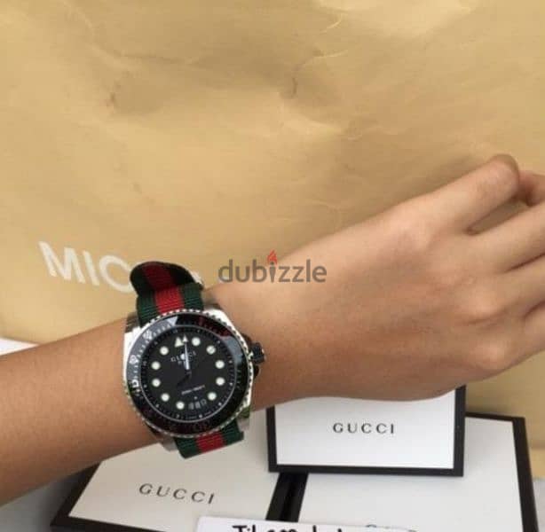 Gucci Watche Urgent Sale brand New box 12