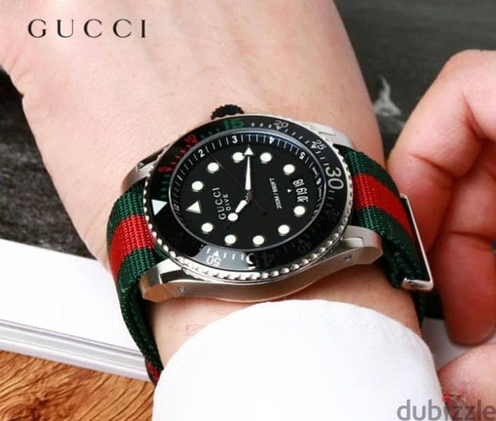 Gucci Watche Urgent Sale brand New box 15