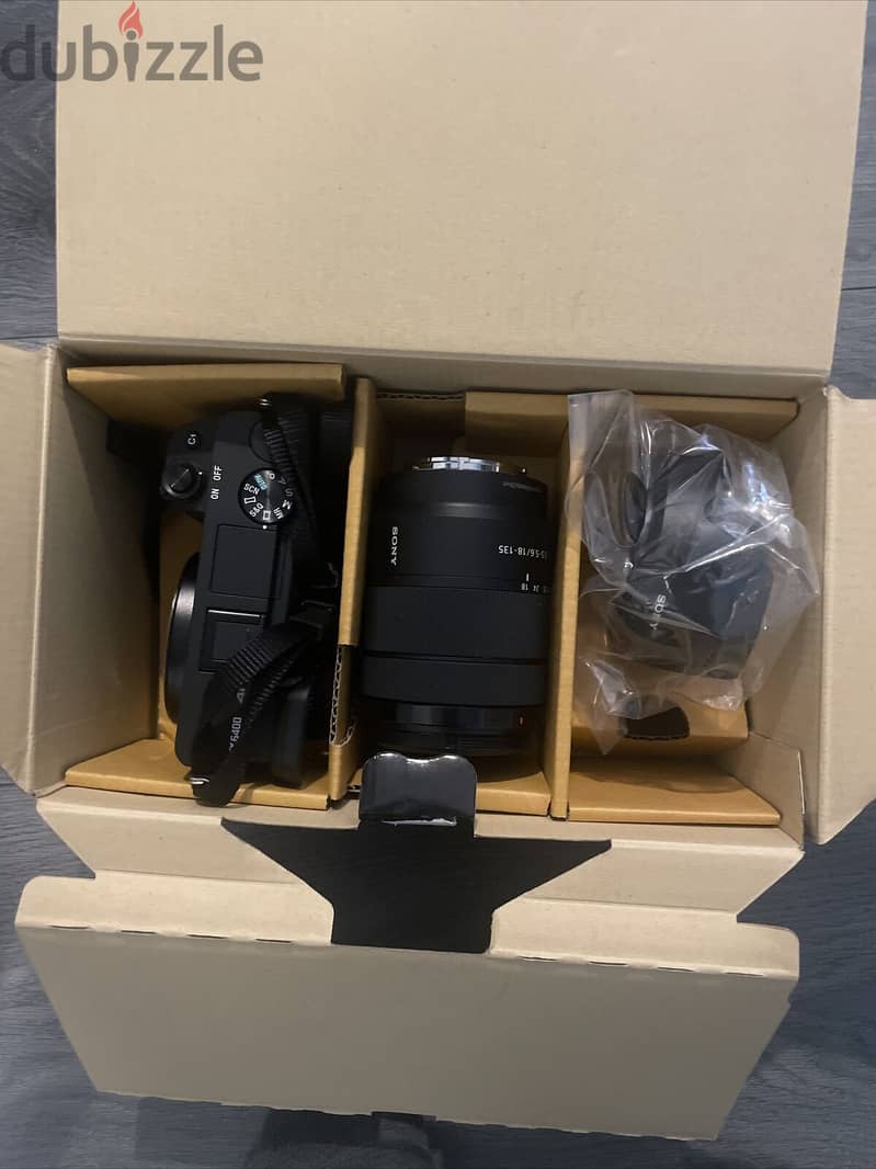 SONY ALPHA A 6400 MIRRORLESS WITH 18-135MM LENS 2