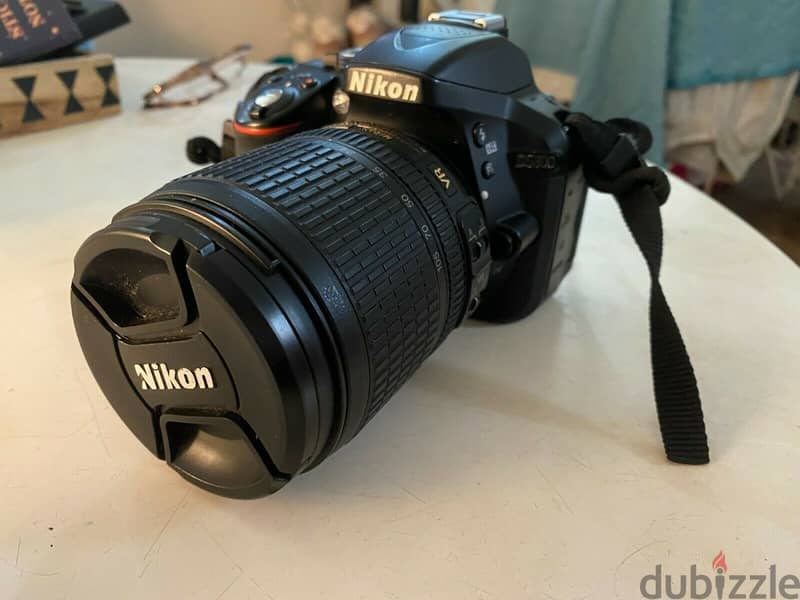 NIKON D5300 24.2 MP - BLACK VR DX 18-55MM LENS 2
