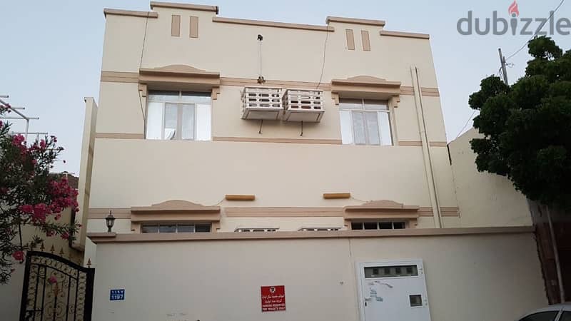 شقة عائلية في سداب B1197)flat in sadab) 0