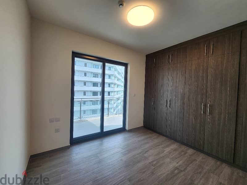 2 BR Freehold Flat For Sale in Muscat Hills 6