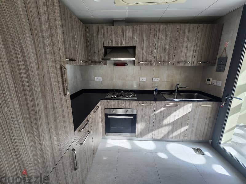2 BR Freehold Flat For Sale in Muscat Hills 7