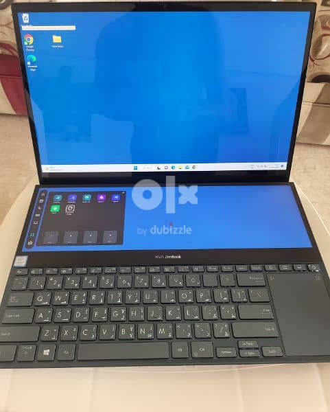 ASUS Zenbook PRO duo . 1