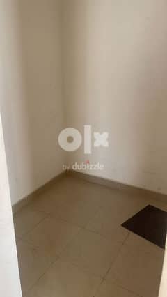 Room for Rent  near technical college alkhuwair 33