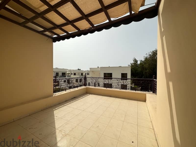 highly recommend 4+1 BHK huge twin villa in qurum pdo area 5