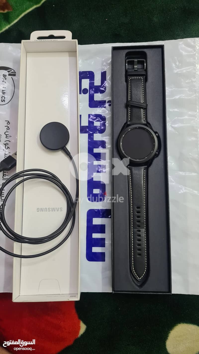 Samsung galaxy watch 3  45mm used but new condition,with 2 extra strap 2