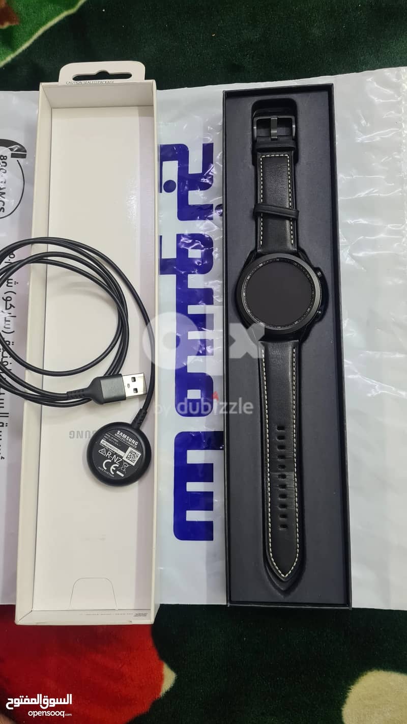 Samsung galaxy watch 3  45mm used but new condition,with 2 extra strap 3