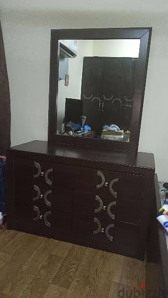 Complete Furniture Set in Good Condition. 10